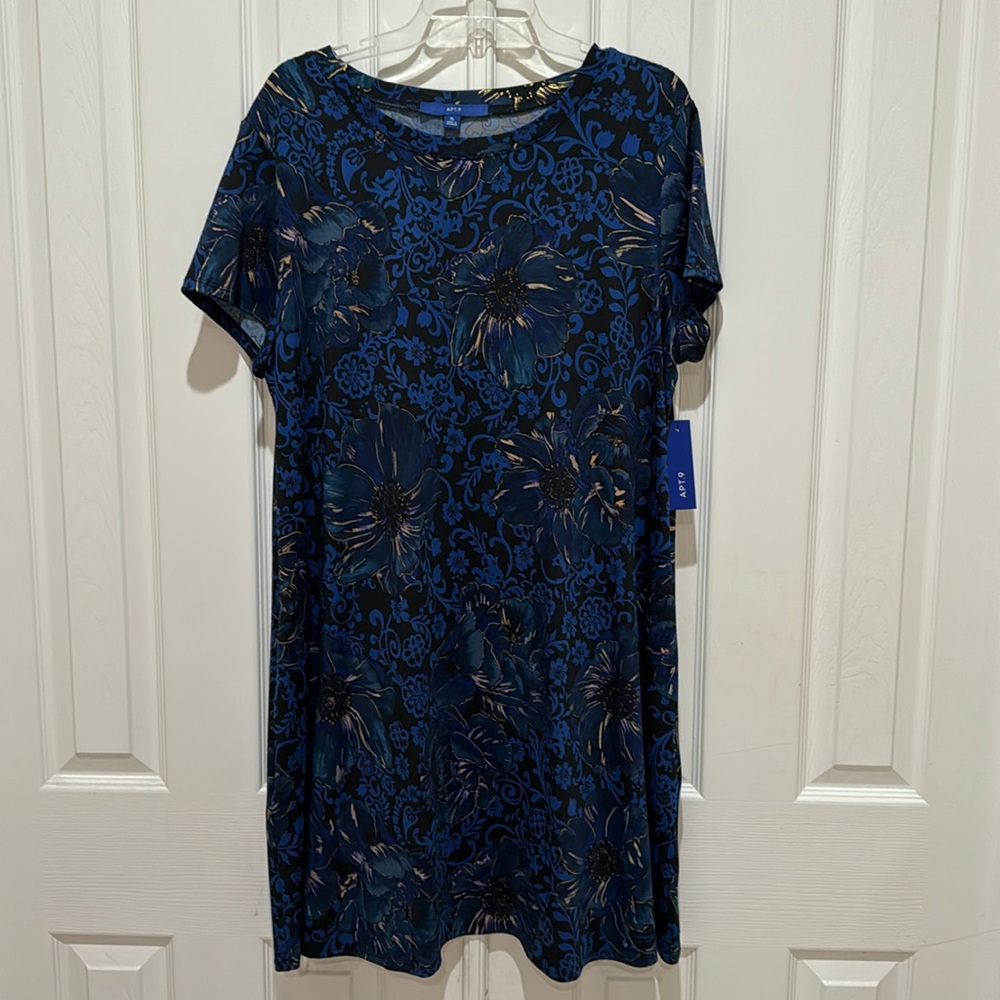 APT9 knee length dress NWT
